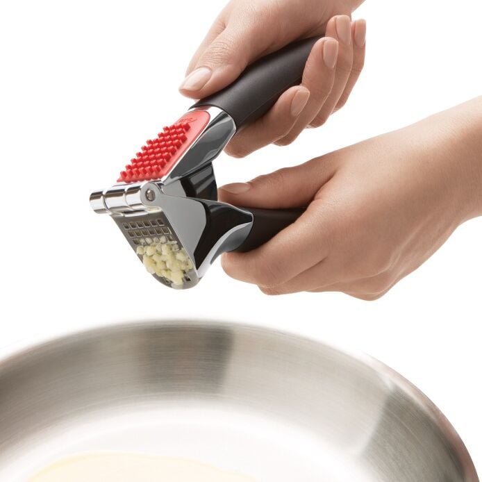 Garlic Press C8