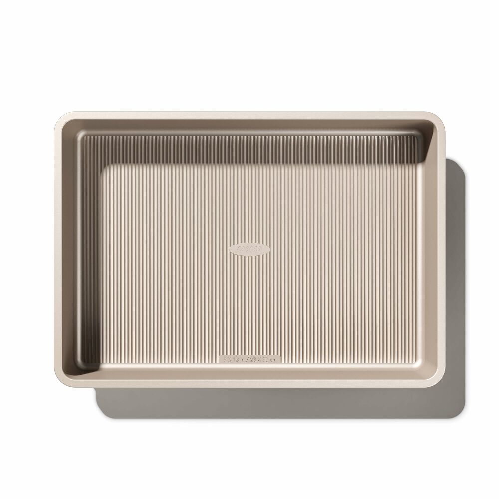 Non-Stick Pro Cake Pan - 9" x 13" K0
