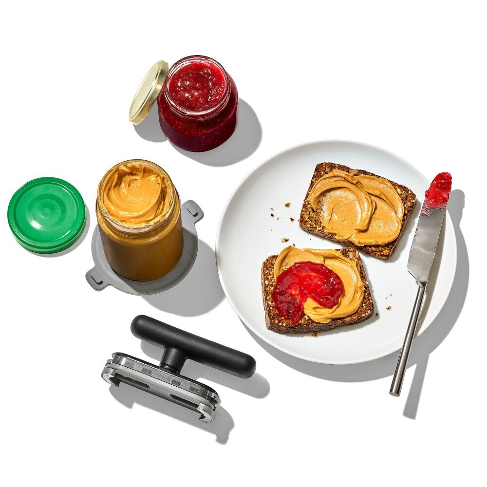 Twisting Jar Opener With Basepad B6