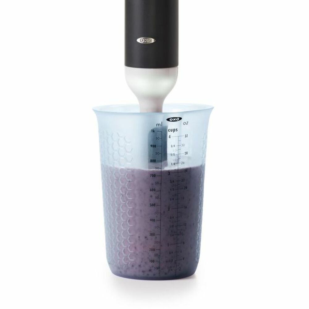 4 Cup Squeeze & Pour Measuring Cup Y0