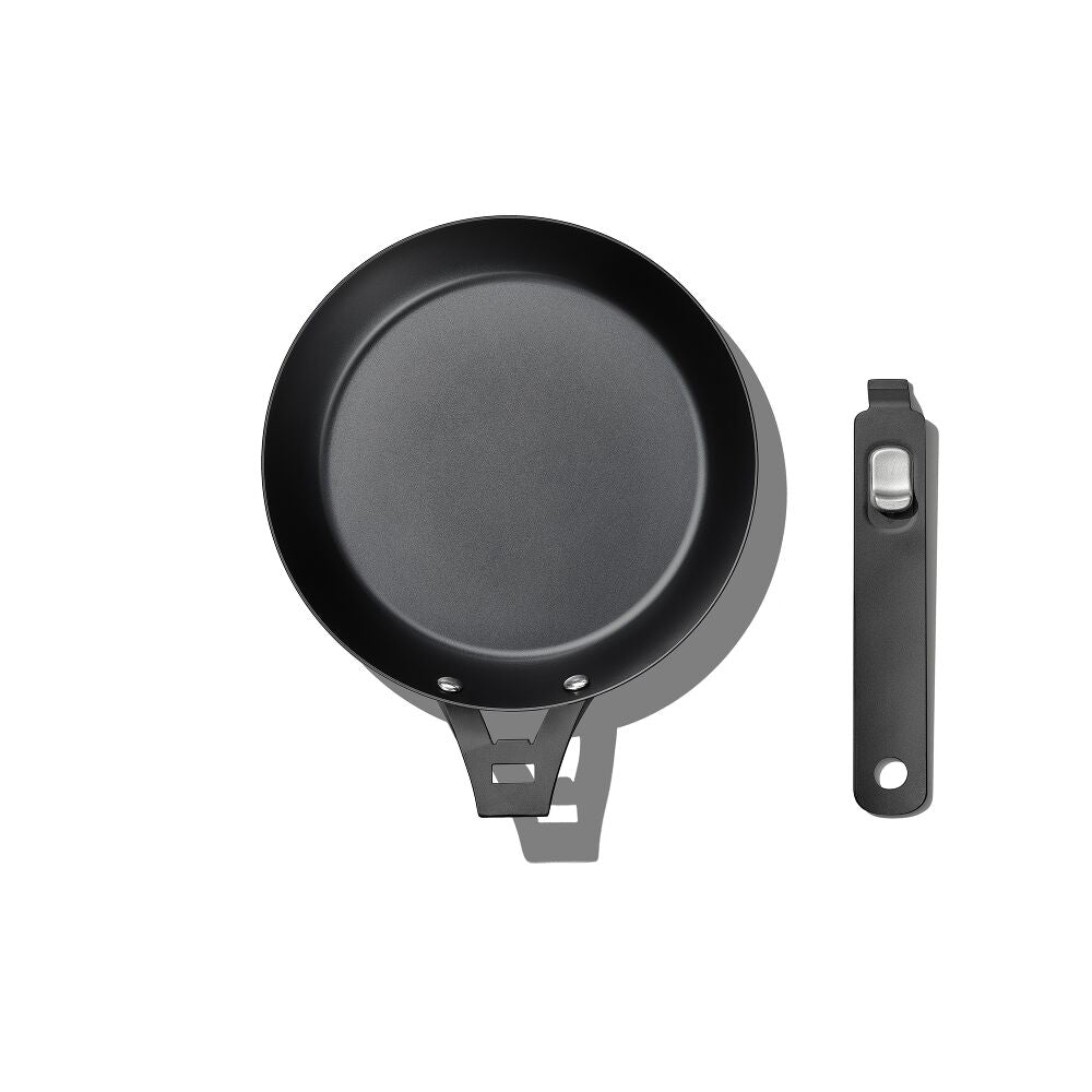 Carbon Steel With Removable Handle 8in Pan A7