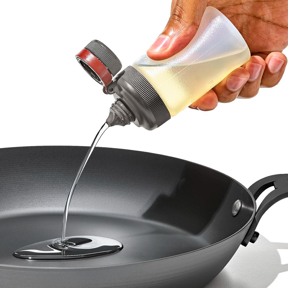 Outdoor 7-Piece Spice Shaker & Squeeze Bottle Set K0