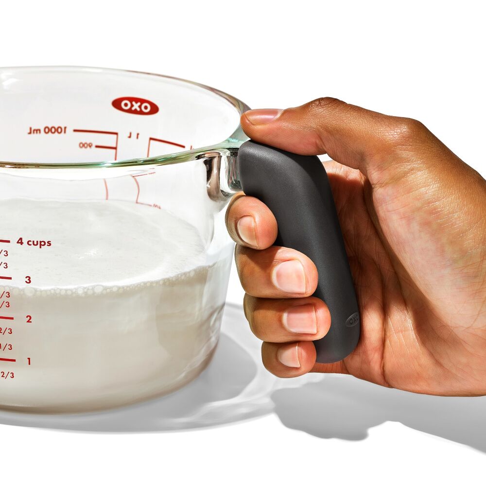 2-Cup and 4-Cup Glass Measuring Cup Set E7