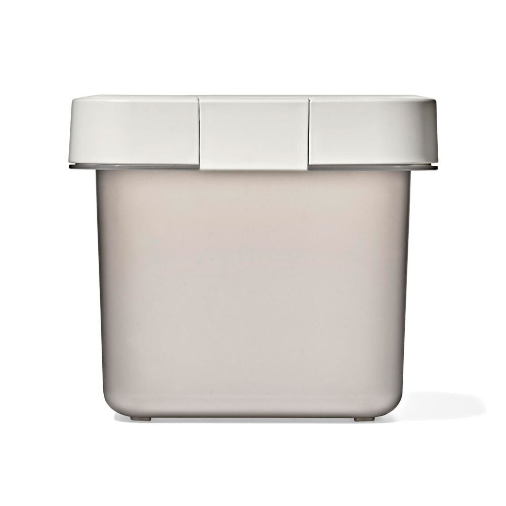 OXO Pet Airtight Food Container with Scoop — Small O3
