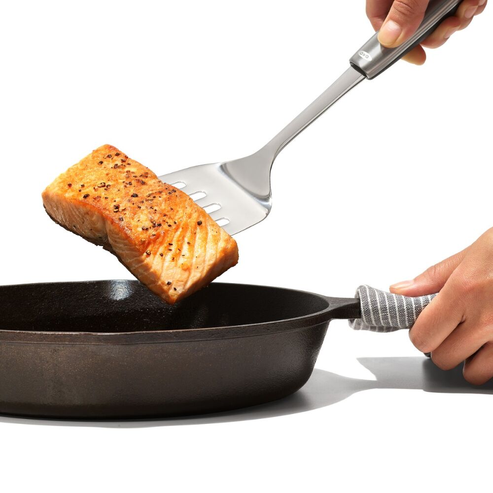 OXO Steel Cooking Turner P8