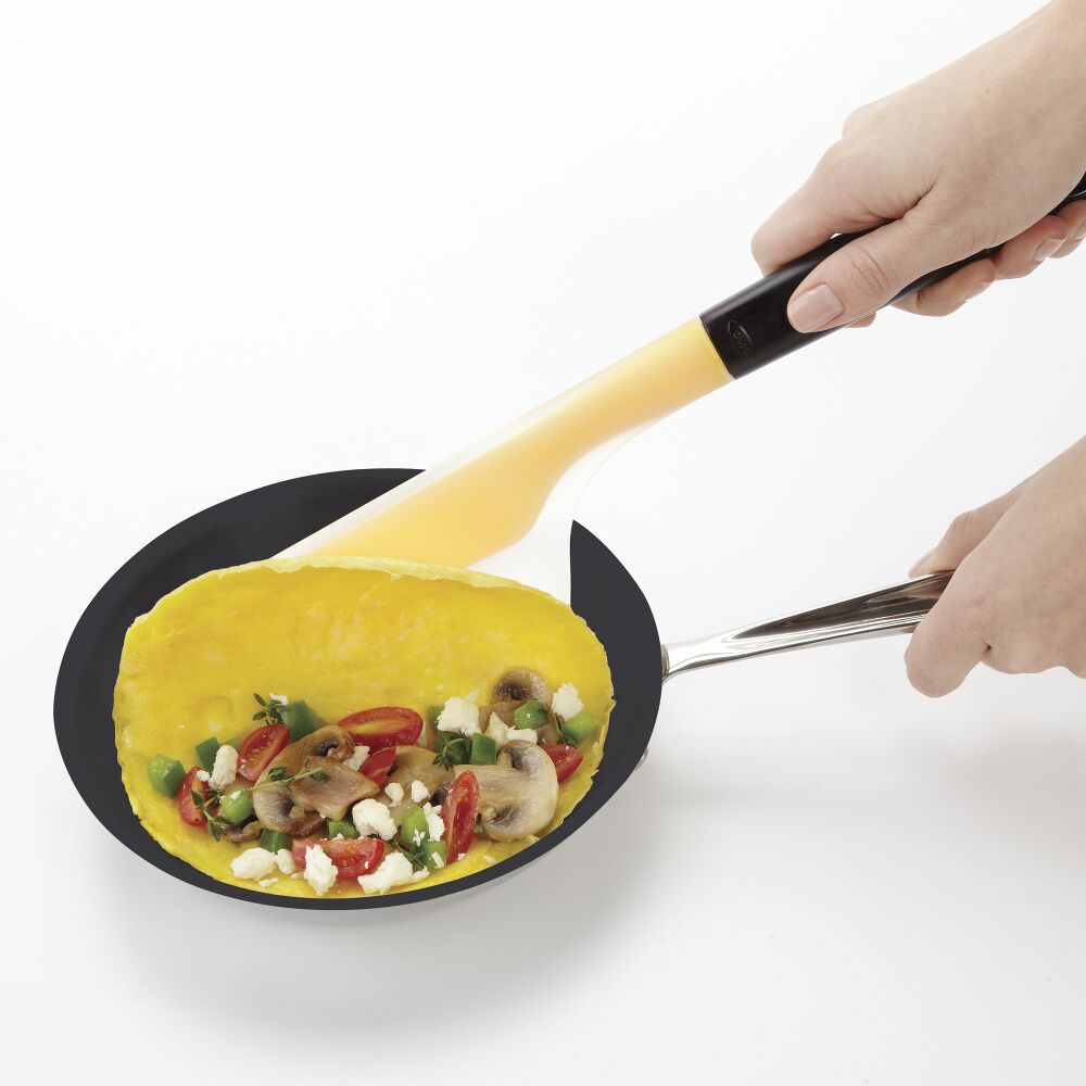 Flip & Fold Omelet Turner M1