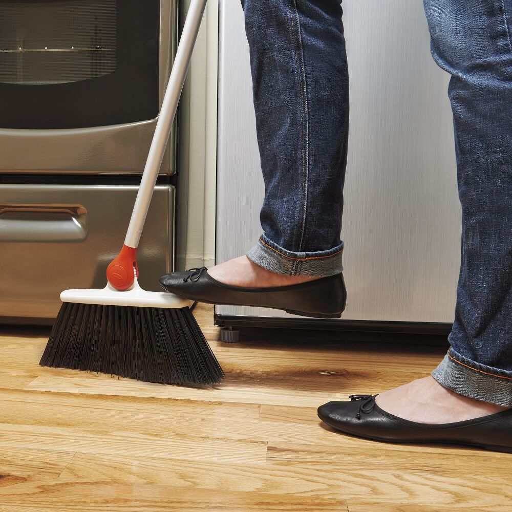 Any-Angle Broom W4