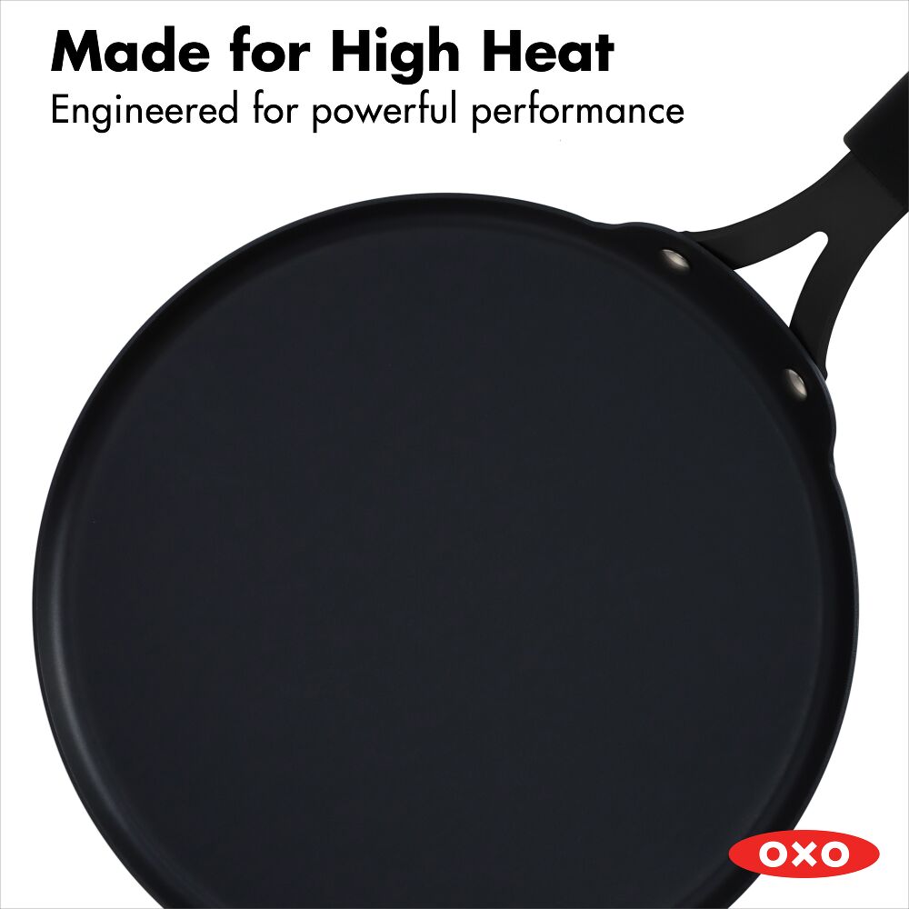 Obsidian Carbon Steel 10-Inch Crêpe Pan with Silicone Sleeve Z2