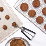 Small Cookie Scoop Q8