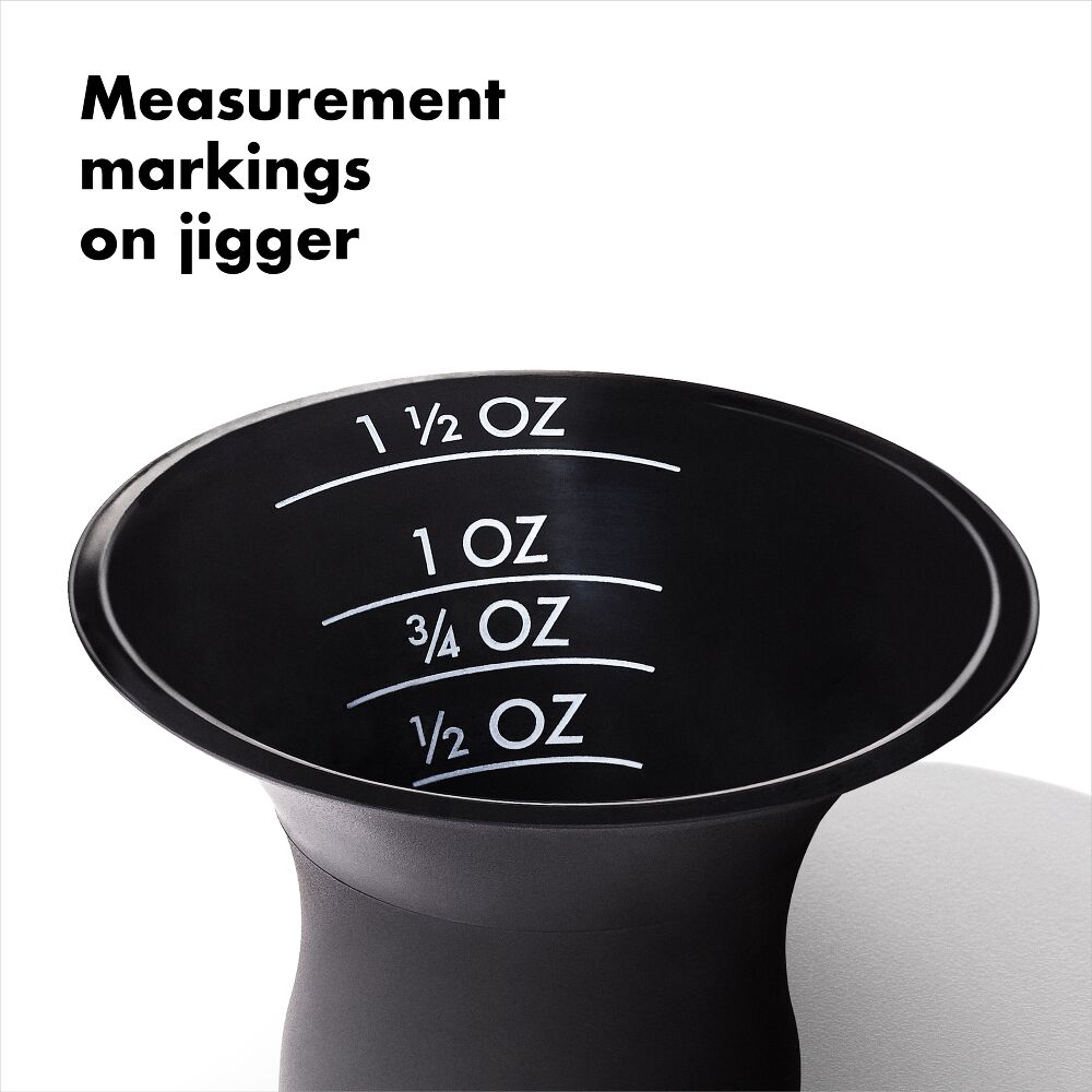 OXO Good Grips Plastic Cocktail Shaker- 20 oz/590 mL capacity Z7