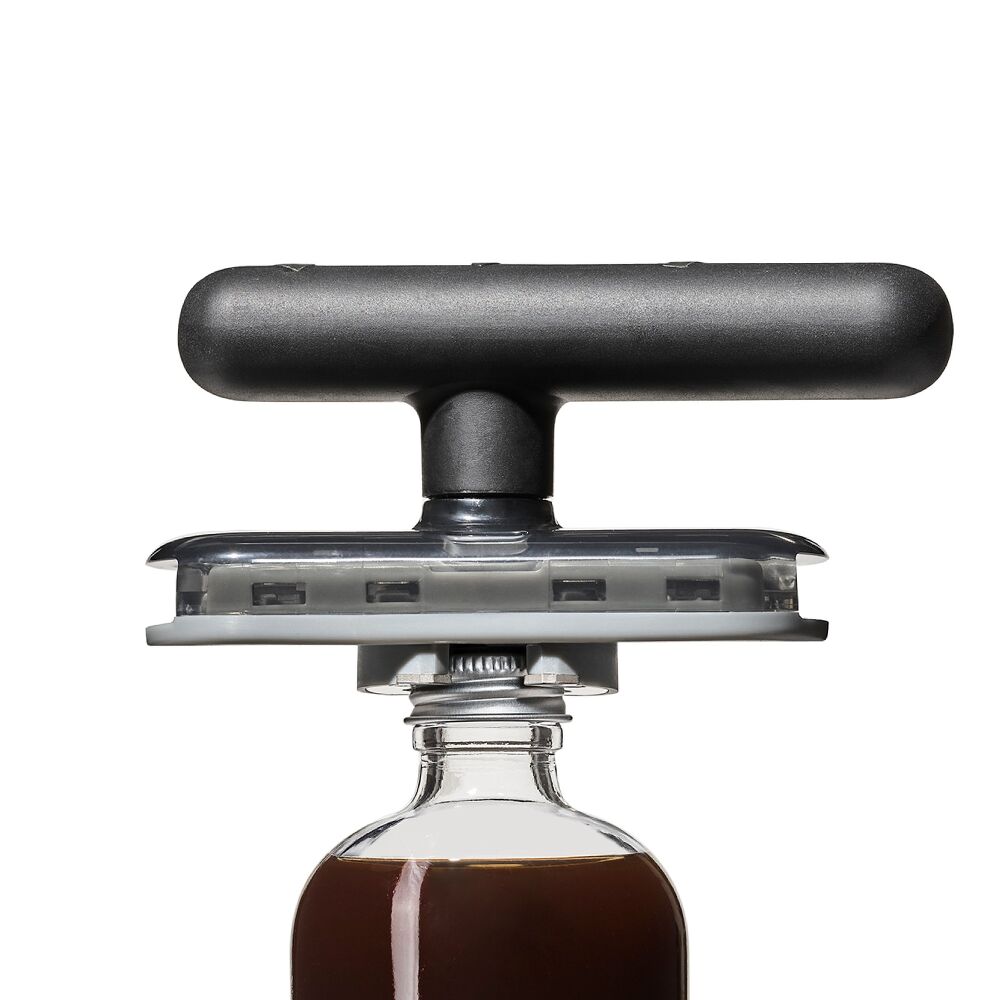 Twisting Jar Opener With Basepad B6