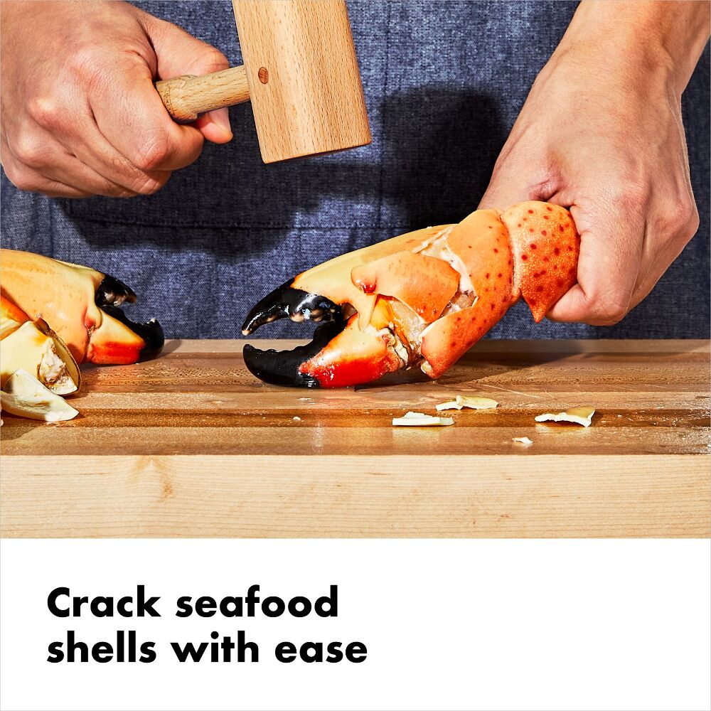 Wooden Seafood Mallet N1