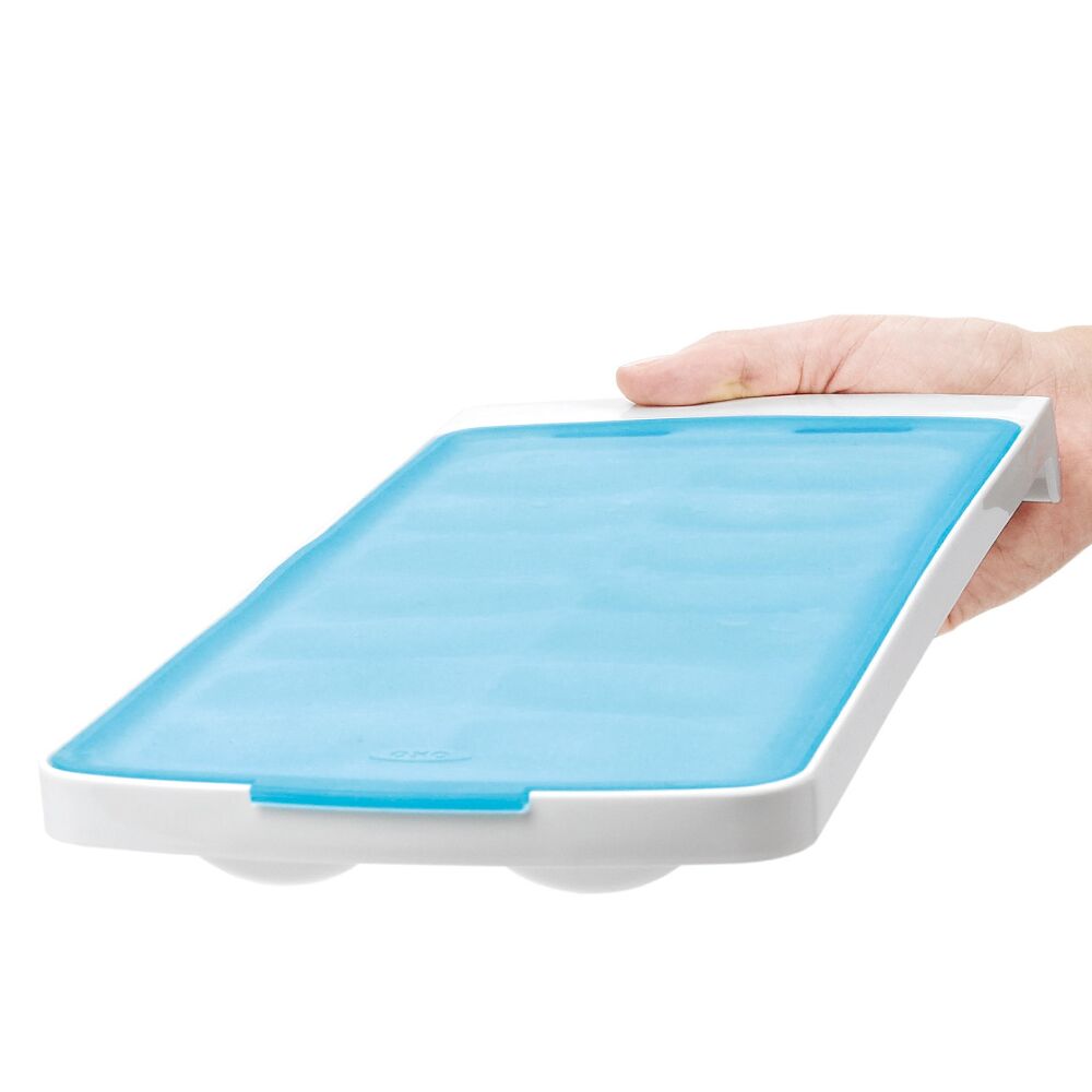 No-Spill Ice Cube Tray - 2 Pack W3