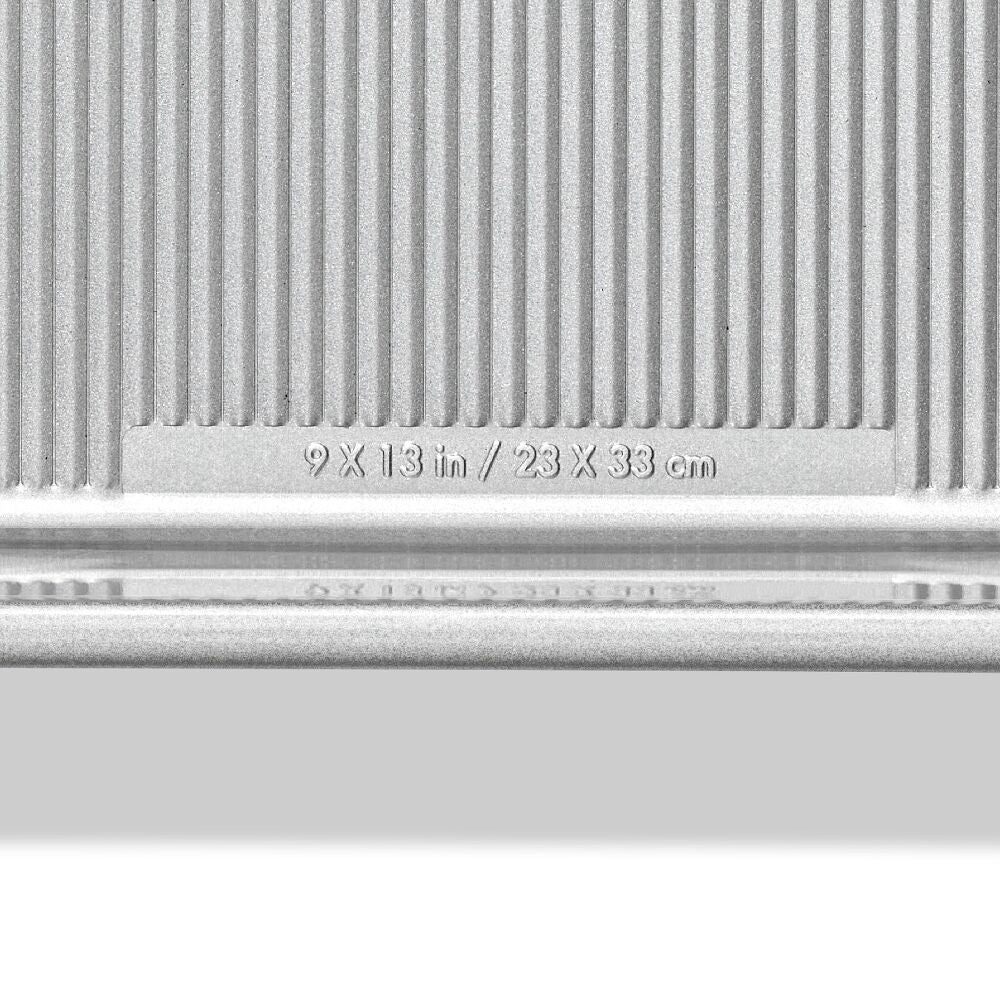 Non-Stick Pro Clear Coated 9 In x 13 In Cake Pan B7