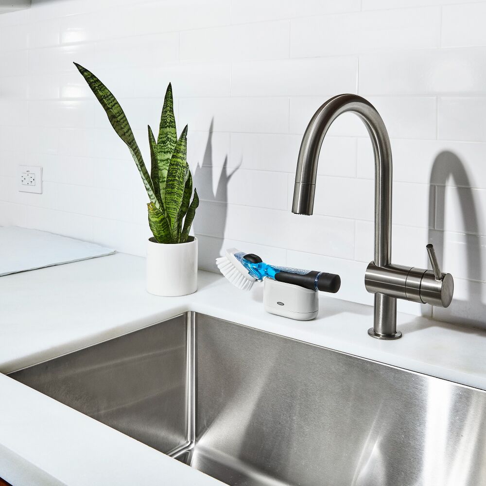 Soap Dispensing Dish Brush Storage Set Q1