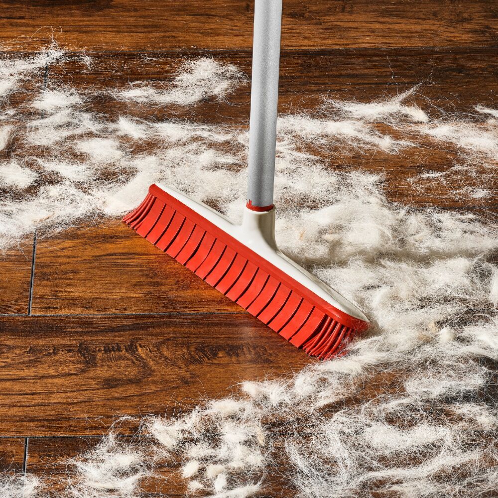 OXO Good Grips Fur Broom L3