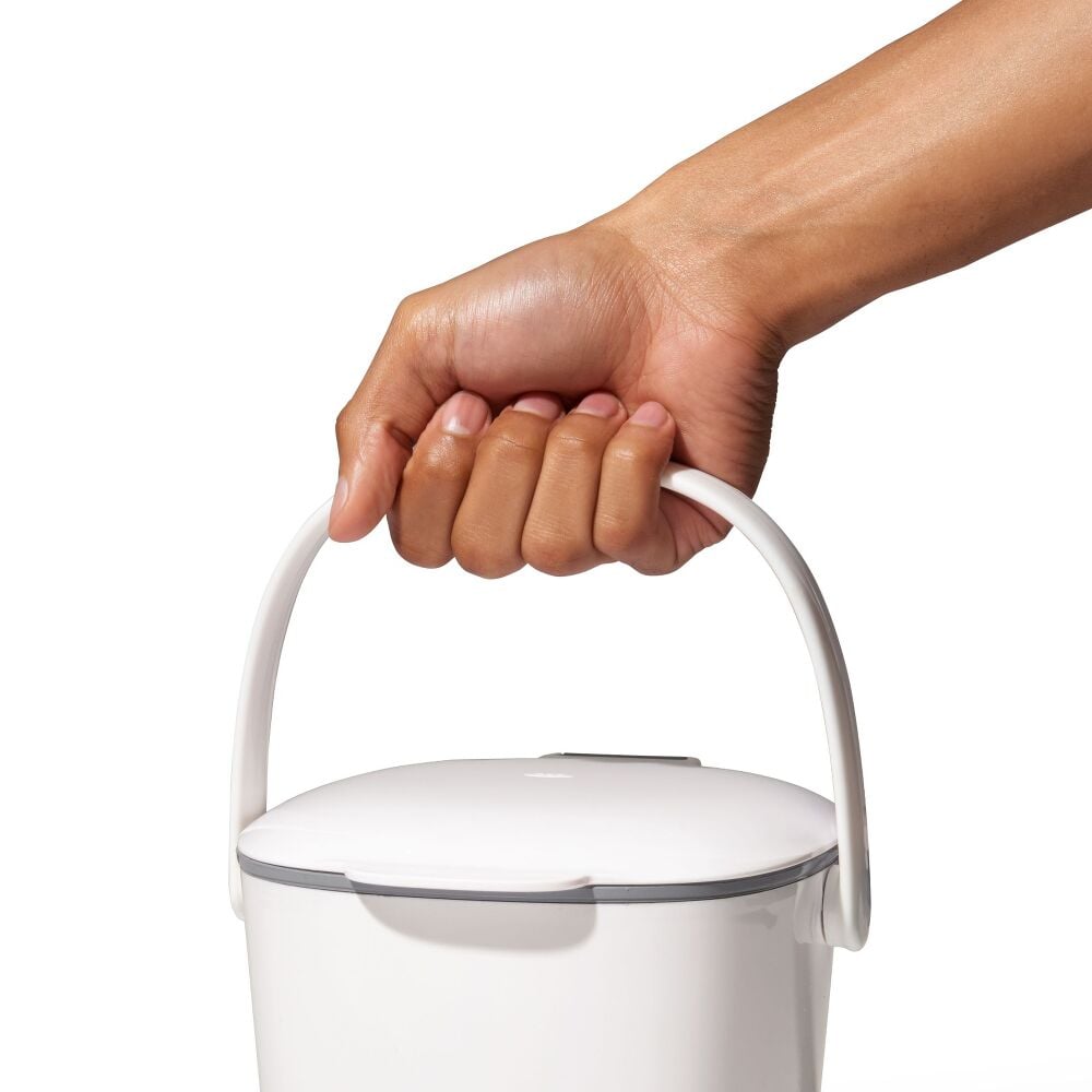 Easy-Clean Compost Bin - 0.75 Gal M3