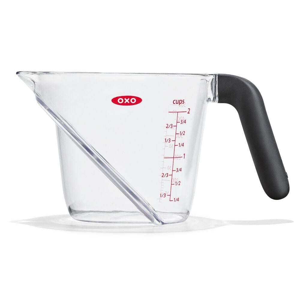2-Cup Angled Measuring Cup B6