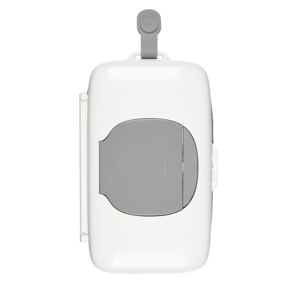 On-the-Go Wipes Dispenser with Diaper Pouch L6