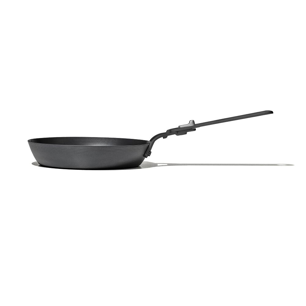 Carbon Steel With Removable Handle 8in Pan A7