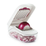 Vegetable Chopper with Easy-Pour Opening T3