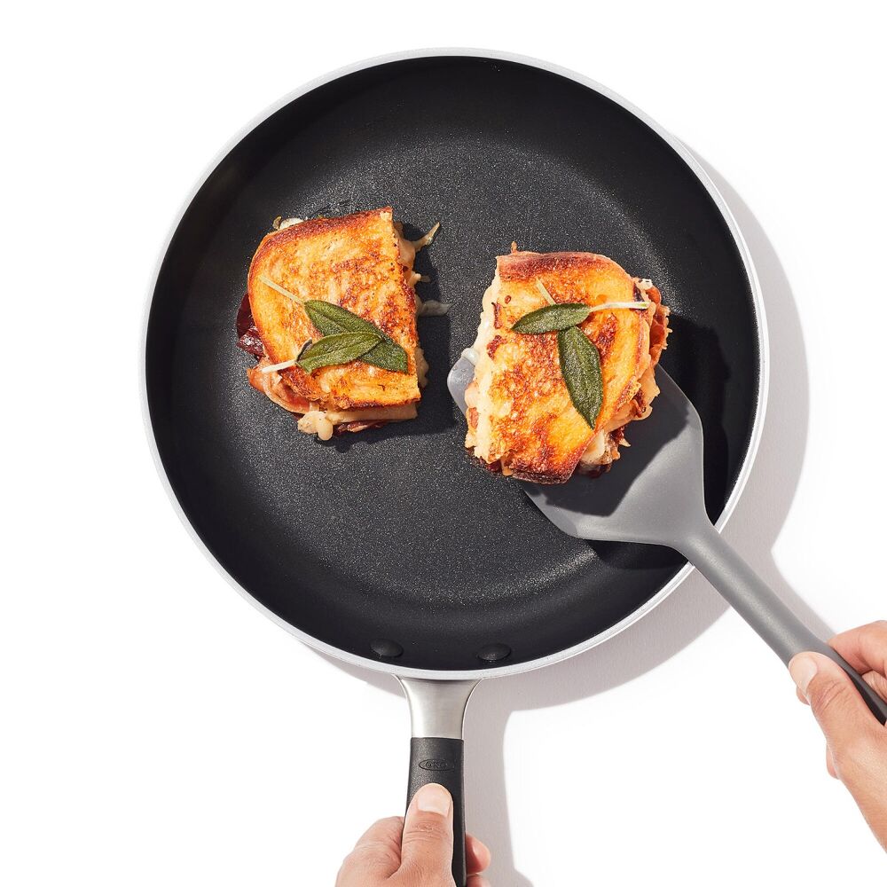 Non-Stick Pro Every Day 10 Inch Fry Pan R8