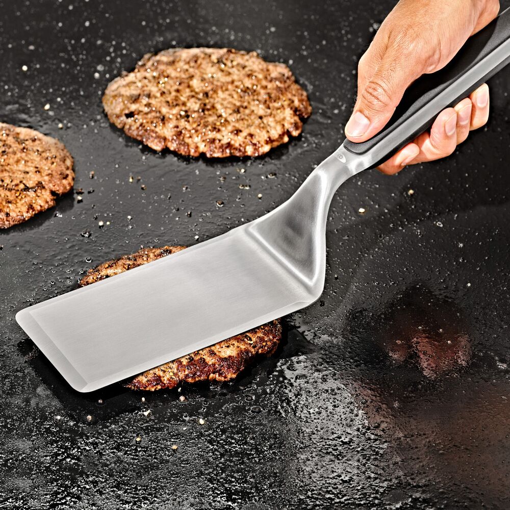 OXO Outdoor Large Griddle Turner E4