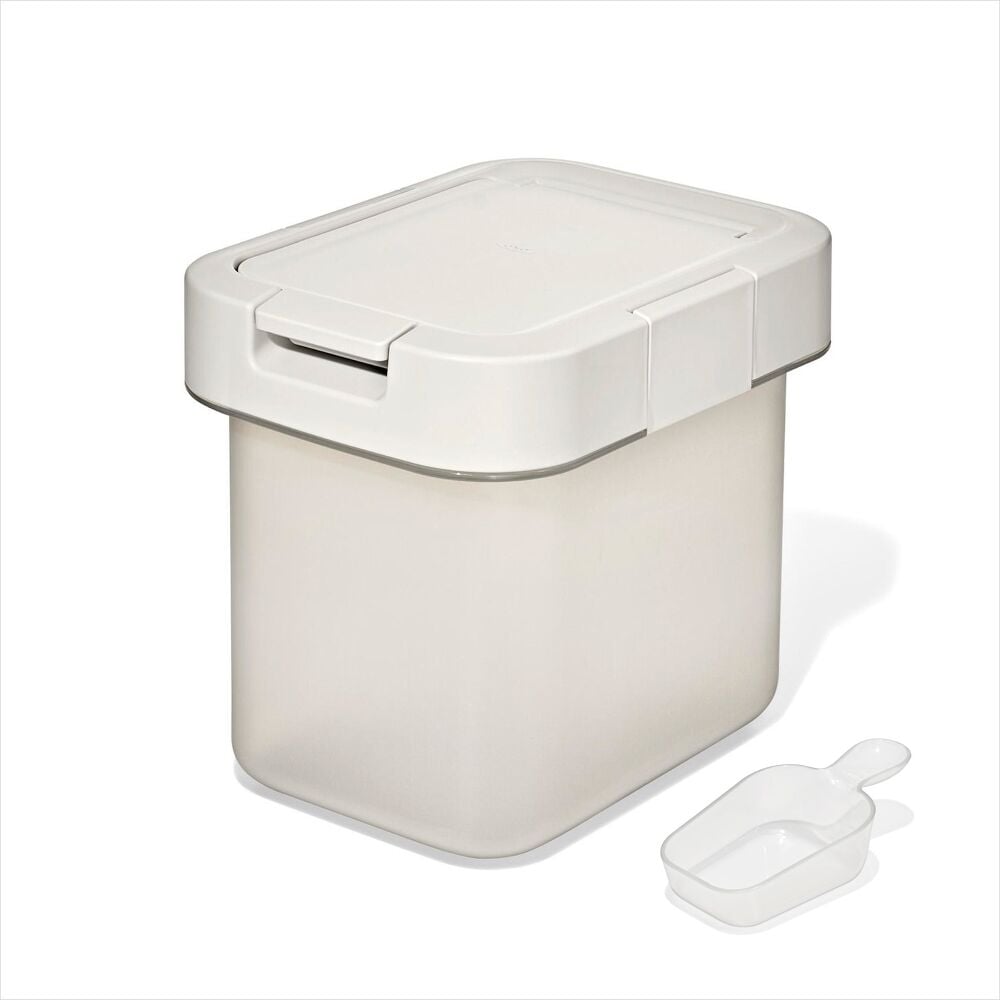 OXO Pet Airtight Food Container with Scoop — Small O3