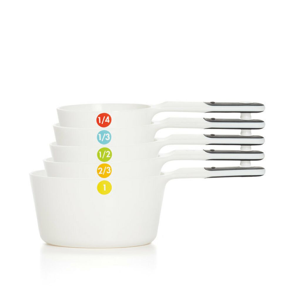 6 Piece Plastic Measuring Cups B1